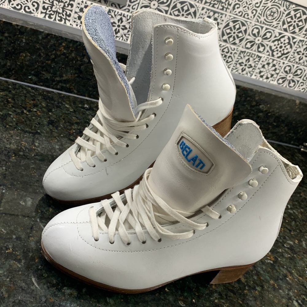 BELATI Ice Skates Freestyle boots size 4.5, US7,